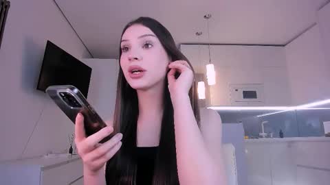 Snapshot of sharonforever chatting on 11/19/25, 12:49 Sharon online show from 11/19/25, 12:49