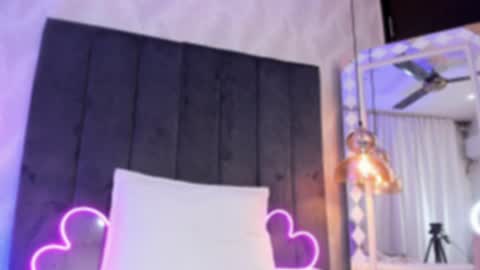 Snapshot of sharonn___ chatting on 02/01/25, 06:32 Sharon online show from 02/01/25, 06:32