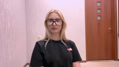 Snapshot of sharonpexton chatting on 05/19/26, 05:30 Anita online show from 05/19/26, 05:30