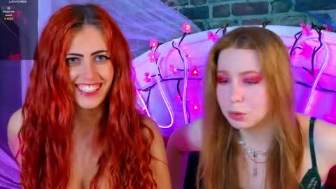 Lola and Stacey online show from 05/01/26, 06:56