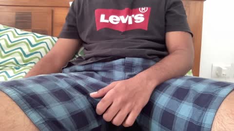 Snapshot of shash2014 chatting on 01/20/25, 06:42 Shashii online show from 01/20/25, 06:42