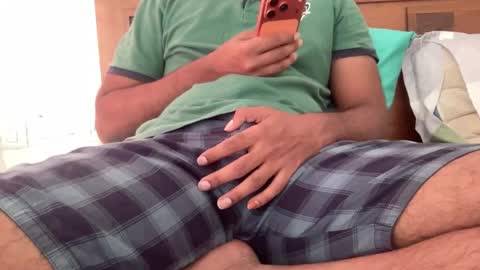 Snapshot of shash2014 chatting on 03/22/26, 09:45 Shashii online show from 03/22/26, 09:45