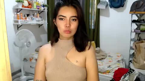 Snapshot of shasha_carreon chatting on 12/01/25, 01:10 shasha online show from 12/01/25, 01:10