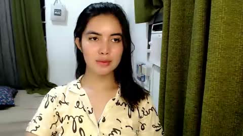 Snapshot of shasha_carreon chatting on 02/14/26, 12:13 shasha online show from 02/14/26, 12:13