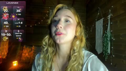 Snapshot of shatall_rouge chatting on 04/05/26, 11:46 Shantall online show from 04/05/26, 11:46