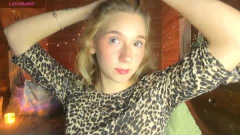 Snapshot of shatall_rouge chatting on 05/04/26, 03:46 Shantall online show from 05/04/26, 03:46