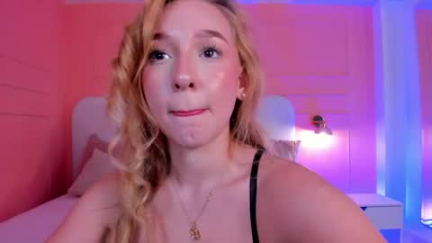 Snapshot of shatall_rouge chatting on 05/12/26, 05:37 Shantall online show from 05/12/26, 05:37
