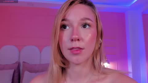 Snapshot of shatall_rouge chatting on 05/30/26, 02:58 Shantall online show from 05/30/26, 02:58