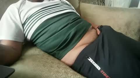 Snapshot of shaufer chatting on 10/12/25, 09:14 shaufer online show from 10/12/25, 09:14