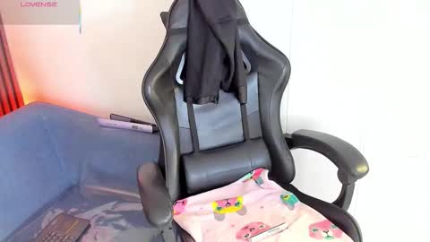 Snapshot of shaunadream_ chatting on 02/18/26, 04:52 Shauna online show from 02/18/26, 04:52