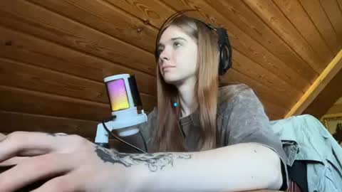 Snapshot of shavonflosi chatting on 06/24/26, 04:11 Maria online show from 06/24/26, 04:11