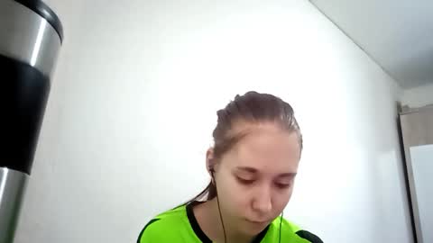 Annette online show from 12/18/25, 07:14