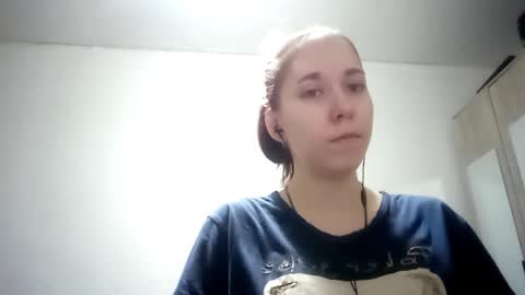 Annette online show from 12/23/25, 08:01