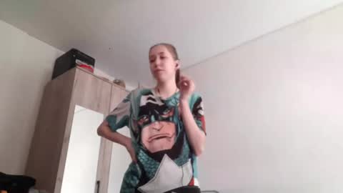 Annette online show from 03/18/26, 05:43