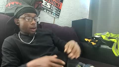 shawnvegas67 online show from 02/04/26, 07:09