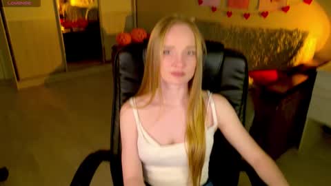 Snapshot of shawty_mia chatting on 11/06/25, 05:47 Shawty Mia online show from 11/06/25, 05:47