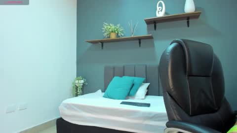 shayla online show from 11/25/25, 12:54