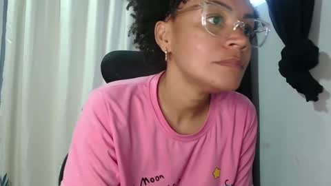 Snapshot of shayna_cute chatting on 01/05/25, 01:58 Shayna online show from 01/05/25, 01:58