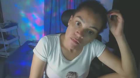 Snapshot of shayna_cute chatting on 02/03/25, 01:09 Shayna online show from 02/03/25, 01:09