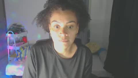 Snapshot of shayna_cute chatting on 03/05/25, 02:14 Shayna online show from 03/05/25, 02:14