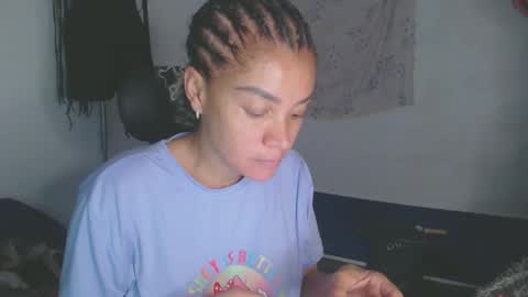 Snapshot of shayna_cute chatting on 04/08/26, 11:27 Shayna online show from 04/08/26, 11:27