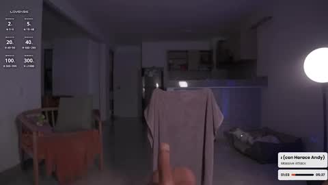 Snapshot of she_lau_ghs chatting on 03/20/26, 06:18 Laura c online show from 03/20/26, 06:18