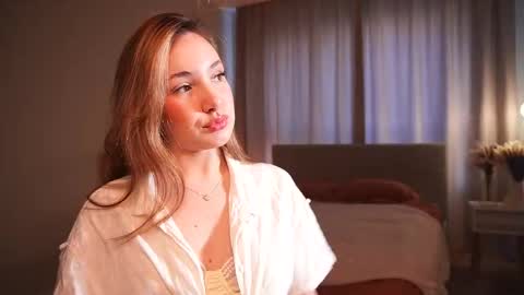 Snapshot of shebuny chatting on 03/18/26, 04:15 shebuny online show from 03/18/26, 04:15