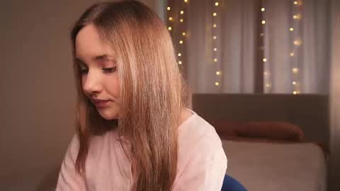 Snapshot of shebuny chatting on 03/23/26, 04:27 shebuny online show from 03/23/26, 04:27