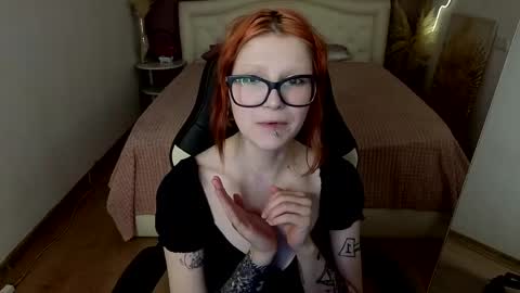 Snapshot of sheena_coy chatting on 05/31/26, 01:18 Sheena online show from 05/31/26, 01:18