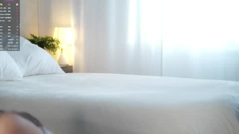 Tessa online show from 11/22/25, 07:18