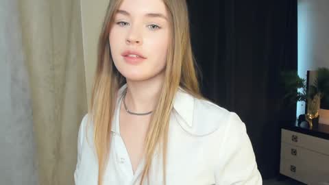 Violet online show from 12/23/24, 09:59