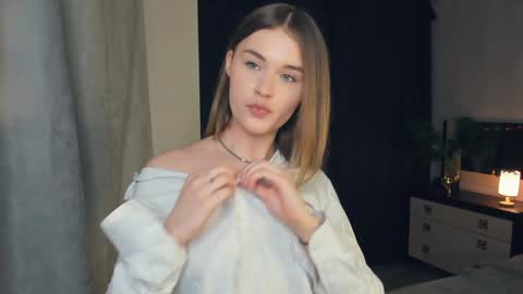 Violet online show from 12/23/24, 01:03