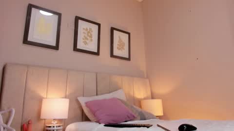 Snapshot of sheila__x chatting on 02/27/26, 11:43 sheila__x online show from 02/27/26, 11:43