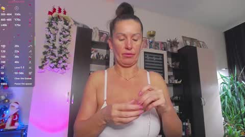 Sheila GMT 2 Tuesday Wednesday Friday Saturday Sunday- 8  5  online show from 01/10/26, 04:47