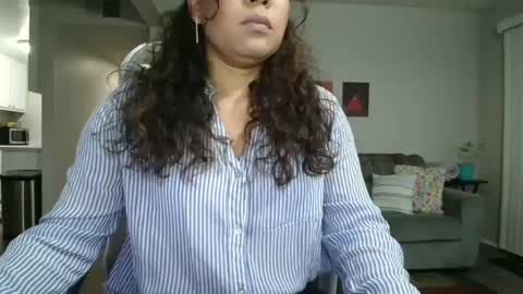 sheilyn_smith online show from 10/14/25, 02:23