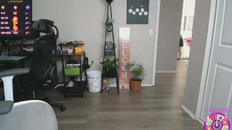 Snapshot of sheilyn_smith chatting on 03/31/26, 12:45 sheilyn_smith online show from 03/31/26, 12:45