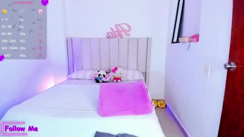 Snapshot of sheirysex chatting on 12/25/24, 06:20 Danna online show from 12/25/24, 06:20