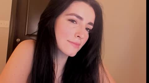 Snapshot of sheisallthat chatting on 11/11/25, 02:33 sheisallthat online show from 11/11/25, 02:33