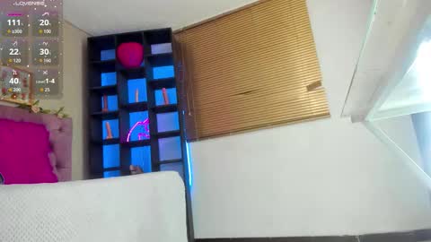 Snapshot of shelby_carson chatting on 03/12/26, 01:01 Shelby cute online show from 03/12/26, 01:01