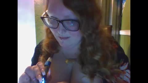 Red online show from 12/22/24, 03:33