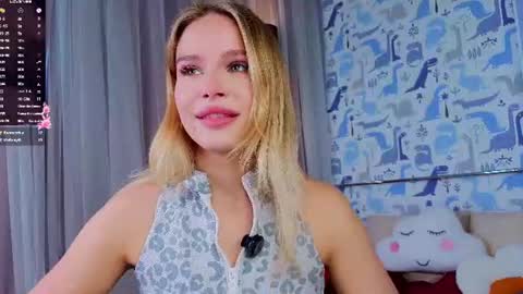 Snapshot of sheliamuyres chatting on 07/13/26, 03:09 Lina online show from 07/13/26, 03:09