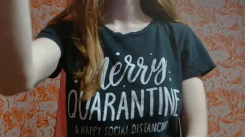 Snapshot of shelikessoymilk chatting on 12/24/24, 03:16 Erika online show from 12/24/24, 03:16