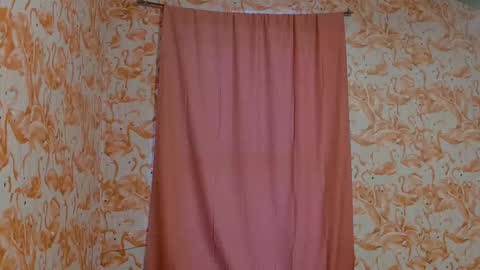 Snapshot of shelikessoymilk chatting on 09/26/25, 10:36 Erika online show from 09/26/25, 10:36