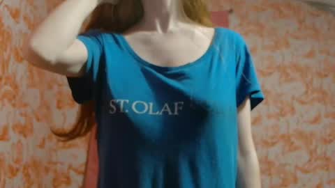 Snapshot of shelikessoymilk chatting on 10/19/25, 02:23 Erika online show from 10/19/25, 02:23