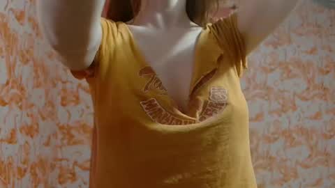 Erika online show from 01/18/26, 01:42