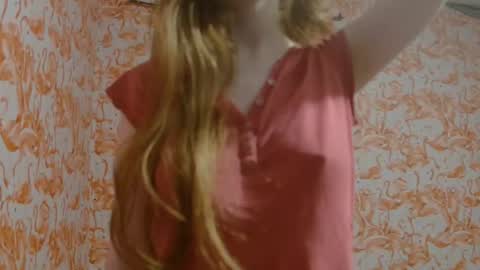 Snapshot of shelikessoymilk chatting on 03/28/26, 12:32 Erika online show from 03/28/26, 12:32