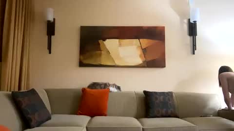 shell2822 online show from 10/19/25, 01:39