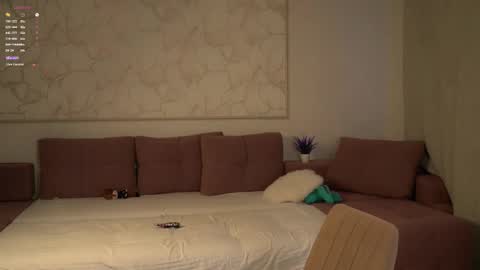 Snapshot of shelleyharn chatting on 03/11/26, 01:22 Alex online show from 03/11/26, 01:22