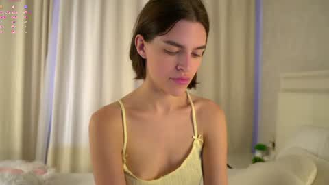 Snapshot of shelleyharn chatting on 06/13/26, 01:14 Alex online show from 06/13/26, 01:14