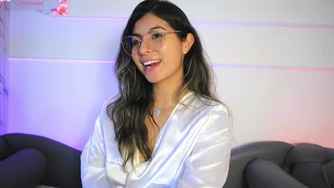  Transmission schedule Monday - Friday 715 am to 200 pm time Colombia  online show from 12/23/24, 03:23